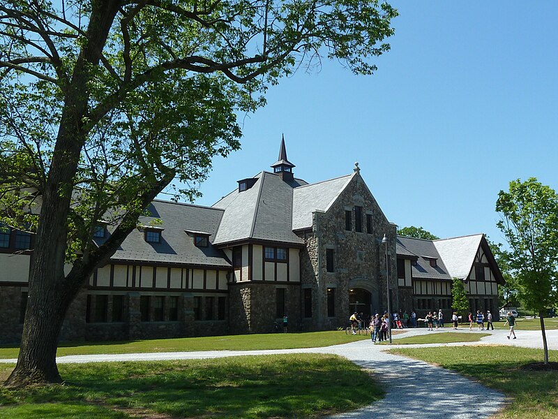 File:DukeFarms.JPG